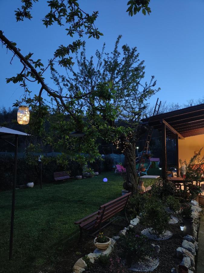 Casale Dei Ricordi Bed & Breakfast Arce Bagian luar foto